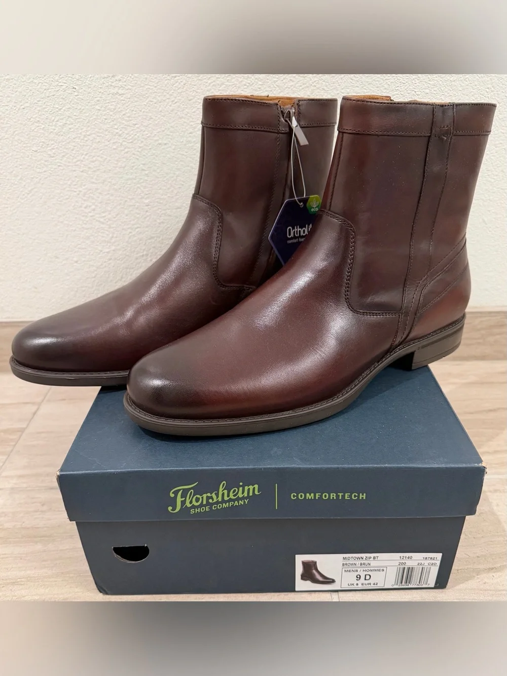 FLORSHEIM Men’s Midtown Plain Toe Zipper Boots ***NEW WITH TAGS!!***